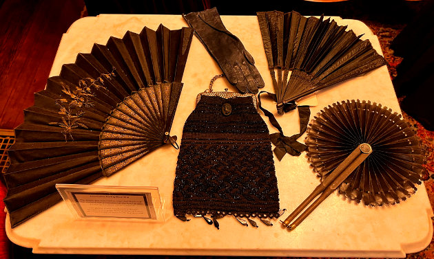 Victorian mourningVictorian mourning accessories fashion