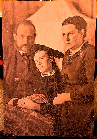 Postmortem photography