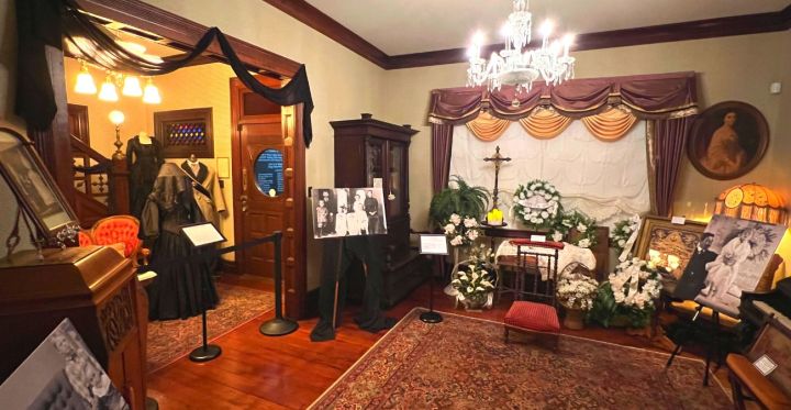 Victorian Mourning Exhibit