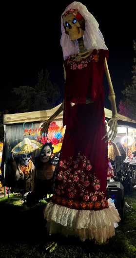 Day of the Dead statues