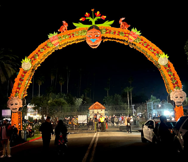 Noche de los Muertos event at Hollywood Forever