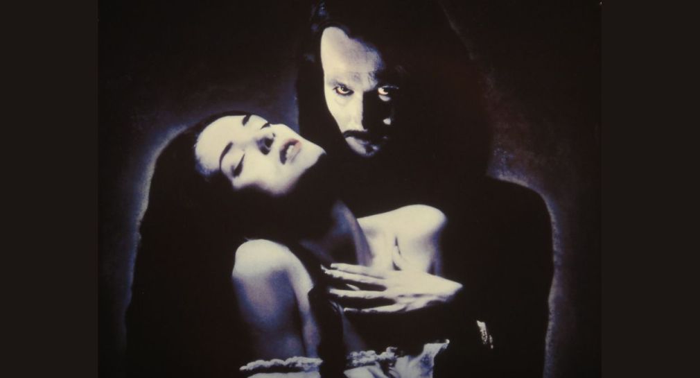Bram Stoker's Dracula (Photo credit: Columbia Pictures)