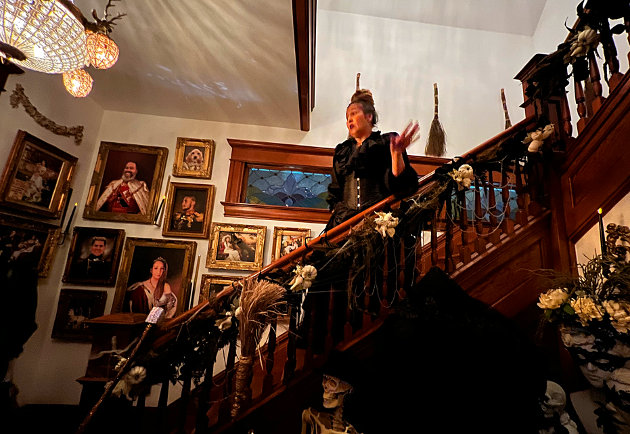 Vogel Victorian entrance hall