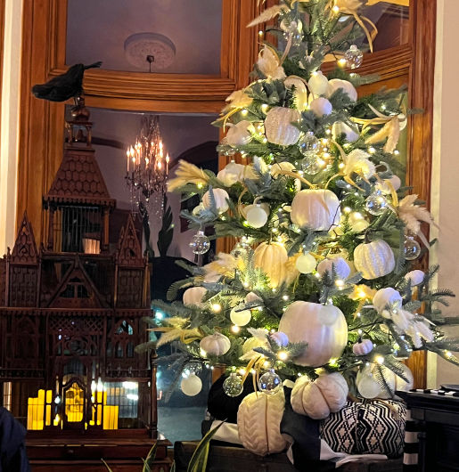 Vogel Victorian living room