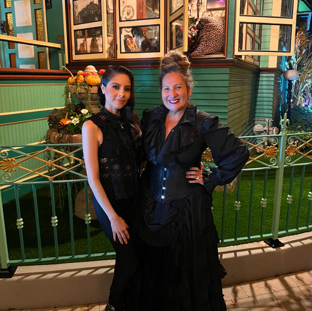 Vamp Jenn and Diana Vogel