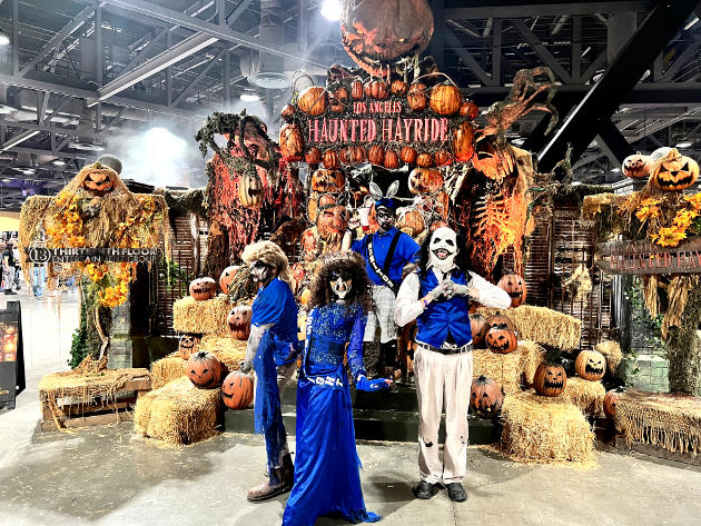 LA Haunted Hayride display at Midsummer Scream