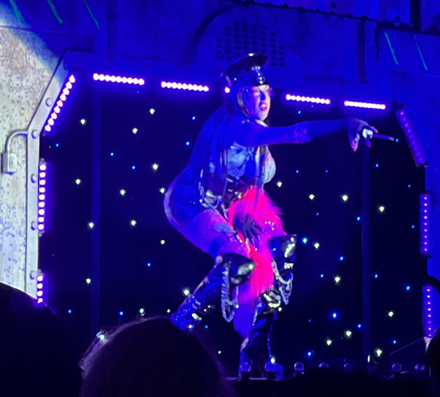 Drag performer Cream