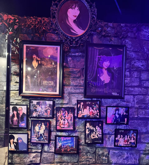 Yours Cruelly, Elvira XXperience