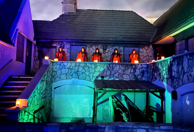 Breakout and on the Run haunted maze