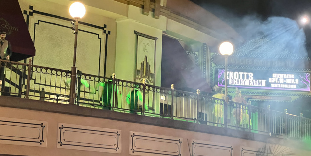 Gore-ing '20s dancers at Knott's Scary Farm