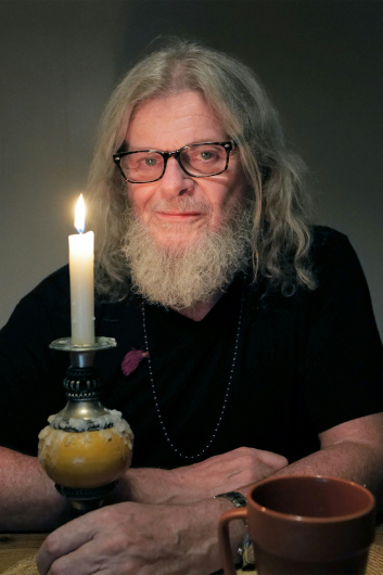 Gustavo Santaollala is the composer (and featured soloist) of the new score for the 1931 Spanish-language film Dracula