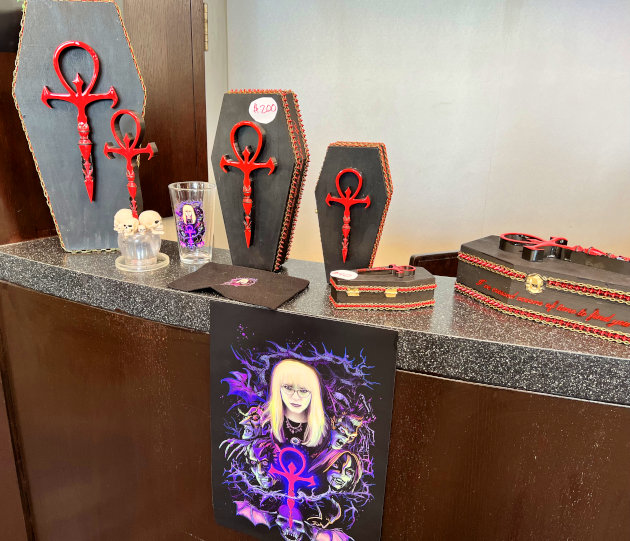 Ve Neill’s Vampire Weekend