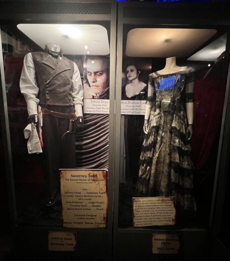 Sweeney Todd display inside Halloween: Dungeon of Doom