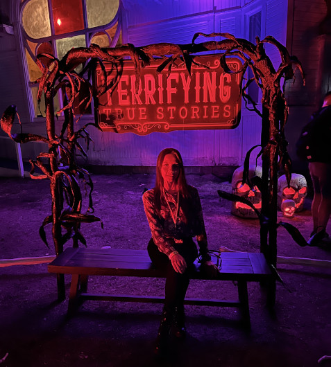 Vamp Jenn at Terrifying True Stories by Candlelight