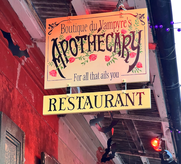 Boutique du Vampyre’s Apothecary