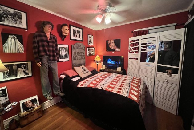 SugarMynt Gallery's "Pottsfield Meets Haddonfield" exhibit